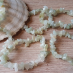 Bracelet Style Baroque en Jade "Pierre de l'honnêteté". Bracelet élastique strong100 avec Jade, bracelet de "honnêteté". Bracelet en pierre 100% naturelle, fil élastique renforcé, fabrication artisanale française.