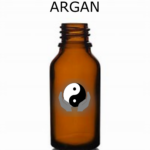 Fabrication Artisanal Manuel ( Essaouira – Maroc ) Pressage à la meule de pierre 100% Pure – 100% Végétale ( Sans adjonction d’autres huiles- pressage manuel ) Elle est cicatrisante Elle combat l’acnée de façon très efficace. Elle protège les cheveux et les nourrits. Elle contribue à calmer les brulures superficielles ( coups de soleil ) ou irritations.