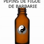 huile végétale de Pépins de Figue de Barbarie du Maroc. Fabrication Artisanal Manuel ( Essaouira – Maroc )Pressage à la meule de pierre 100% Pure – 100% Végétale ( Sans adjonction d’autres huiles- pressage manuel ) Anti-Age exceptionnel Hydratante -Adoucissante Anti-vieillissement cutané Régénérante-Réparante