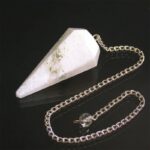 Pendule de radiesthésie cône à facettes en Scolécite